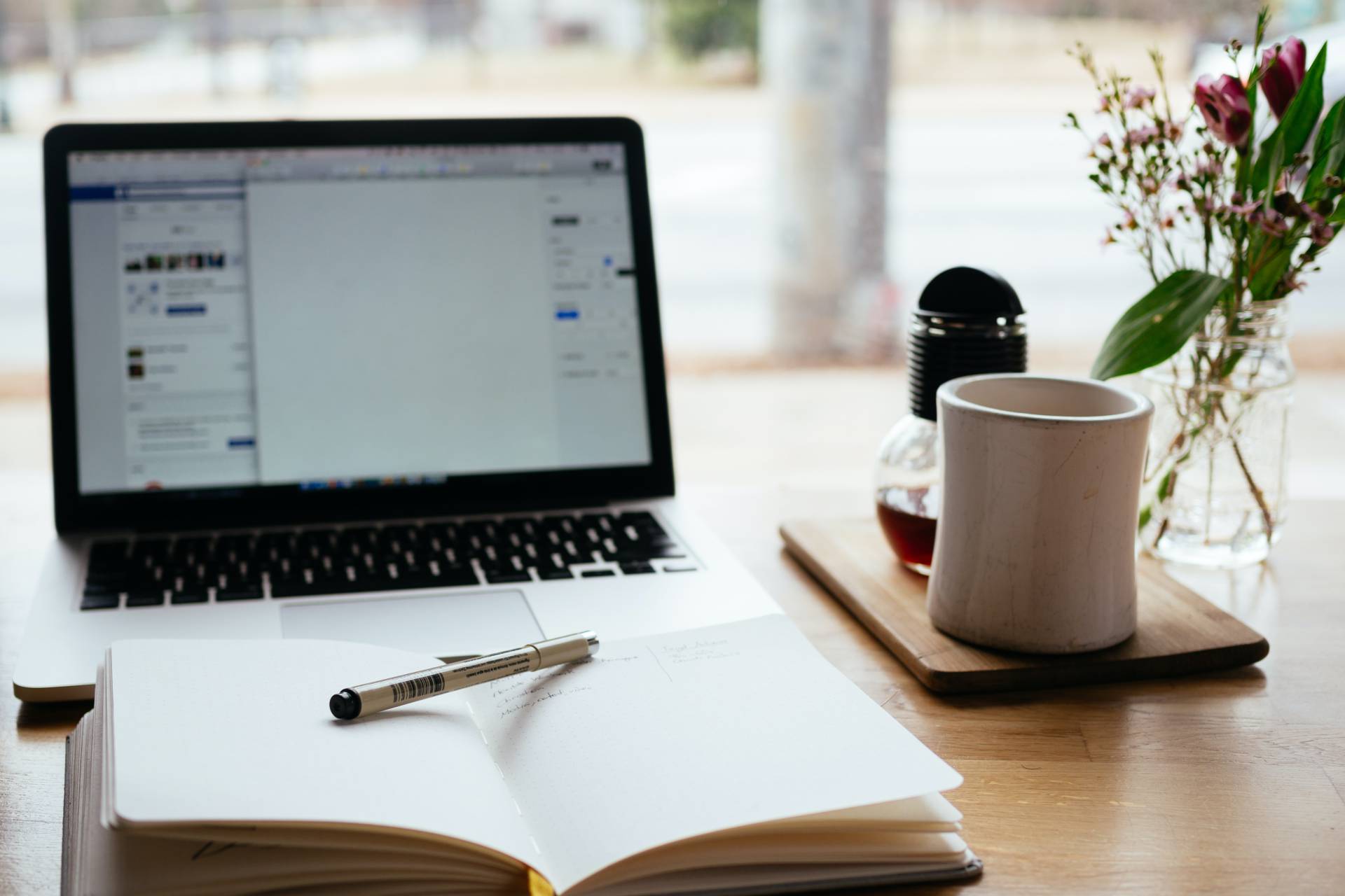 Chilenos puedes acceder a atractivos cursos en instituciones internacionales gracias a alianza de Coursera e i-Ed