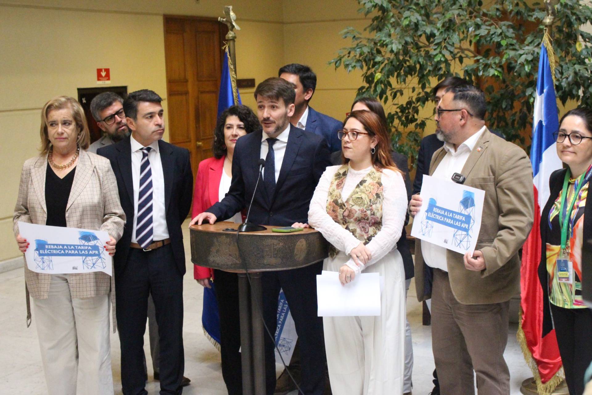 Comisión de Recursos Hídricos de la Cámara aprobó por unanimidad proyecto para rebajar tarifa eléctrica a servicios  sanitarios rurales