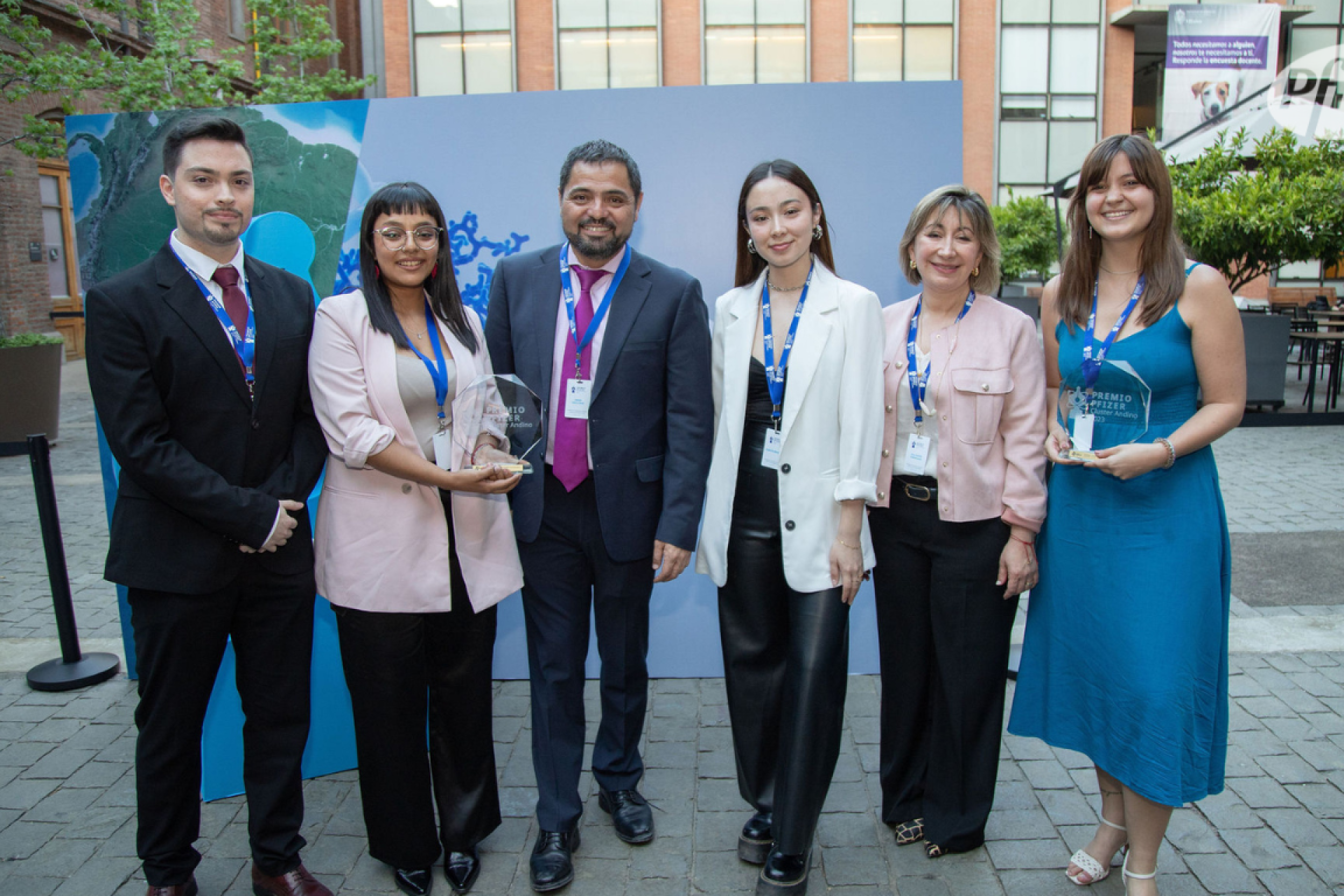 Reportaje de estudiantes sobre endometriosis gana premio nacional de periodismo en ciencia y salud