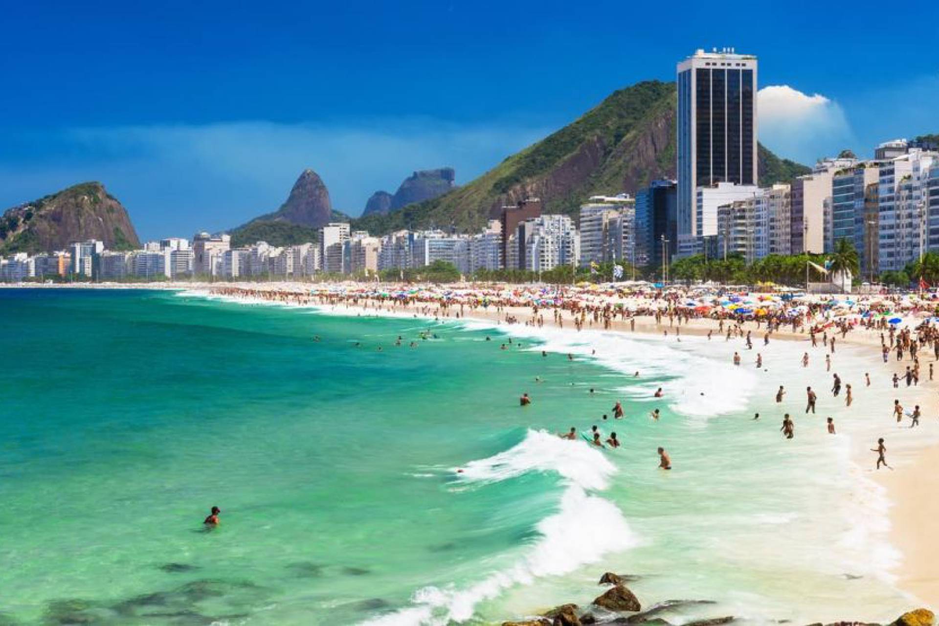 Te vas de vacaciones a Brasil? Esta es la vacuna que debes ponerte antes de subir al avión