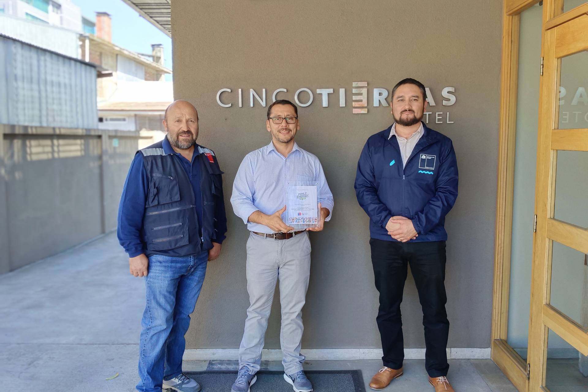 Hotel Cinco Tierras de San Carlos ahorra energía y reduce emisiones gracias a sistema solar térmico.