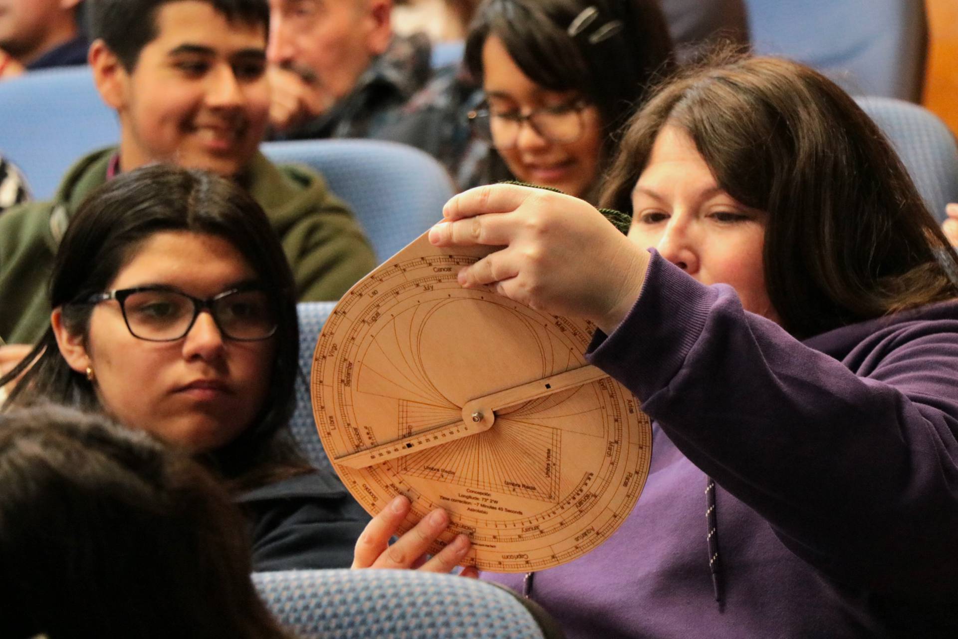 Proyecto con financiamiento ALMA fomenta la enseñanza de la astronomía y las matemáticas