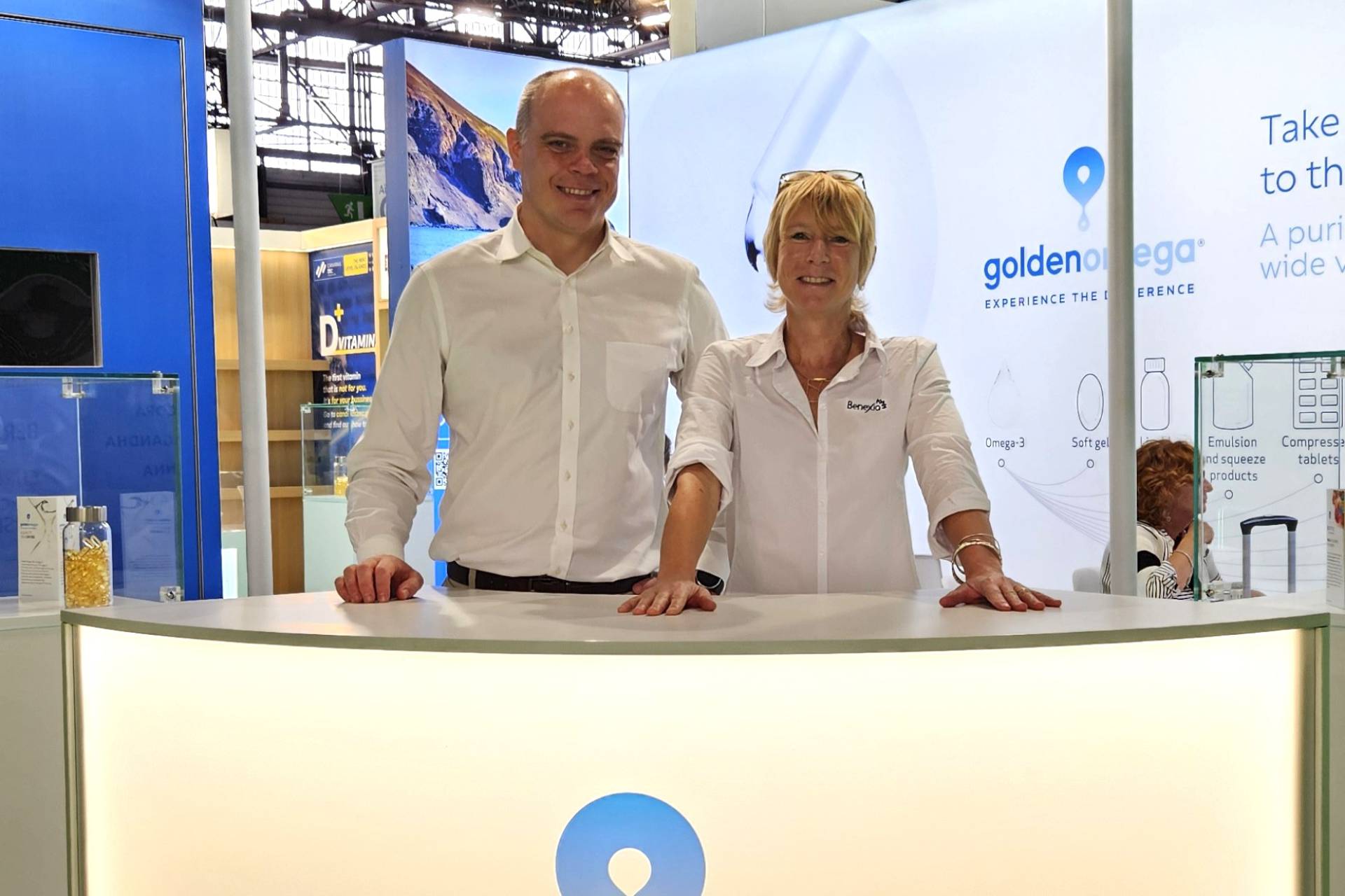 Dos empresas ariqueñas representaron a Chile en Cumbre Mundial de  suplementos alimenticios “Vitafoods Europe 2024”
