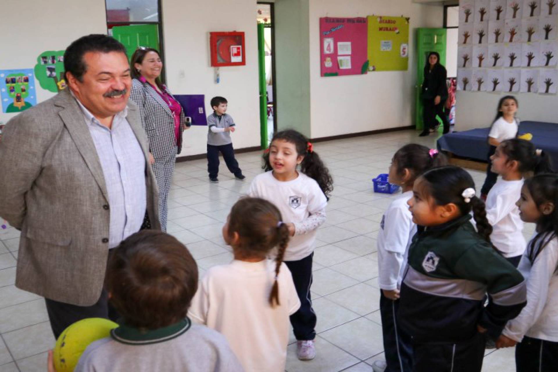 Ñuble Registra Aumento en la Asistencia Escolar, Superando el Promedio Nacional