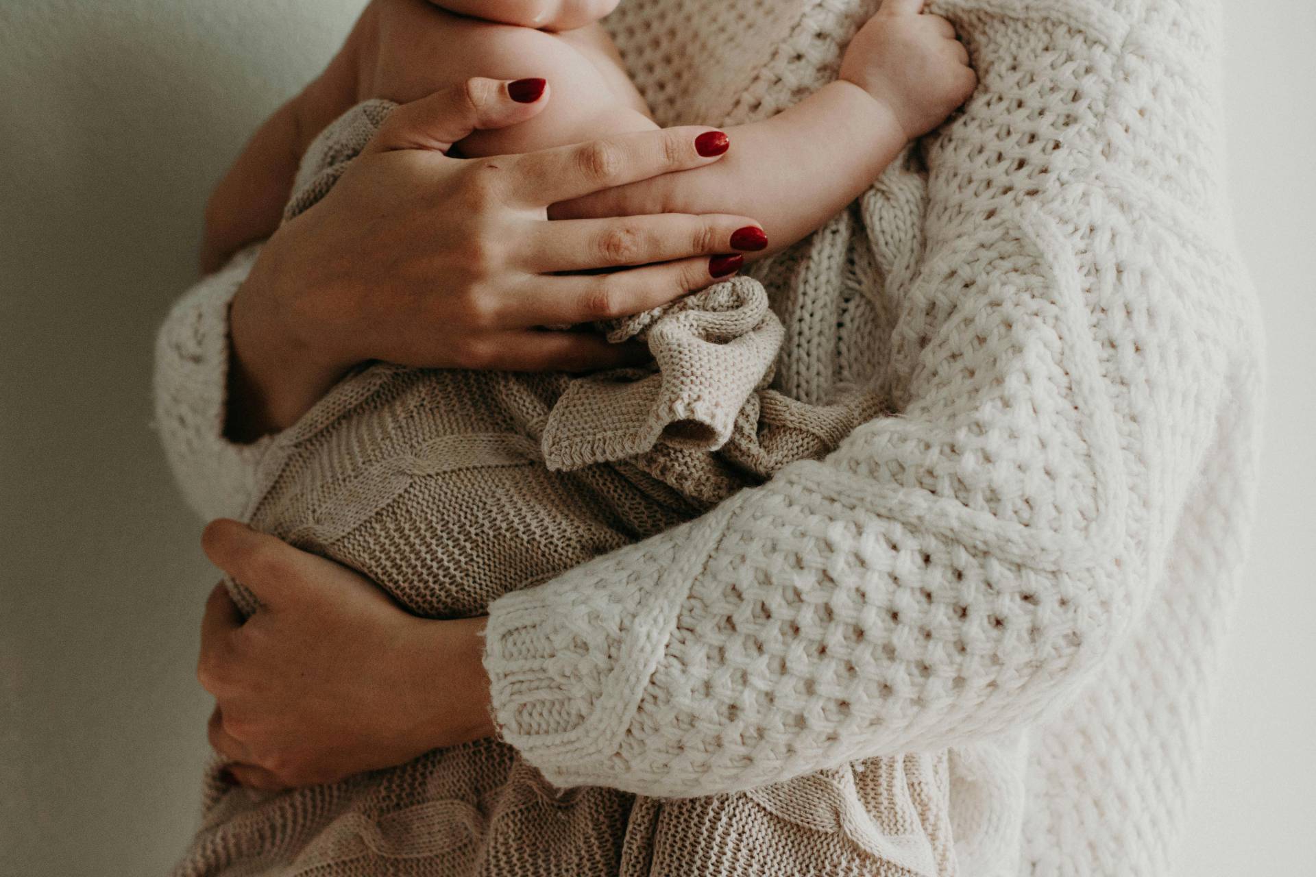 Madres en Chile después de los 40 años: Los desafíos de una maternidad tardía