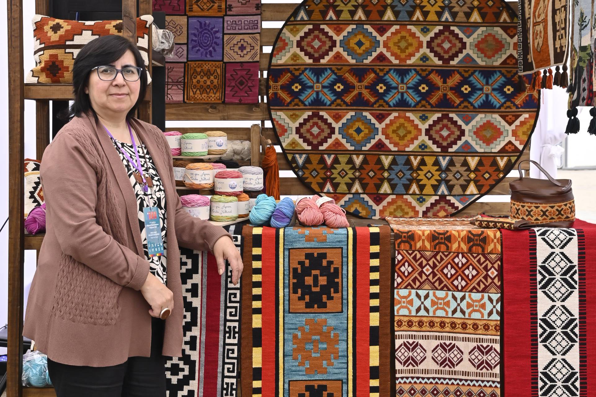 Abiertas las postulaciones para participar en el encuentro comercial y cultural de emprendedoras indígenas