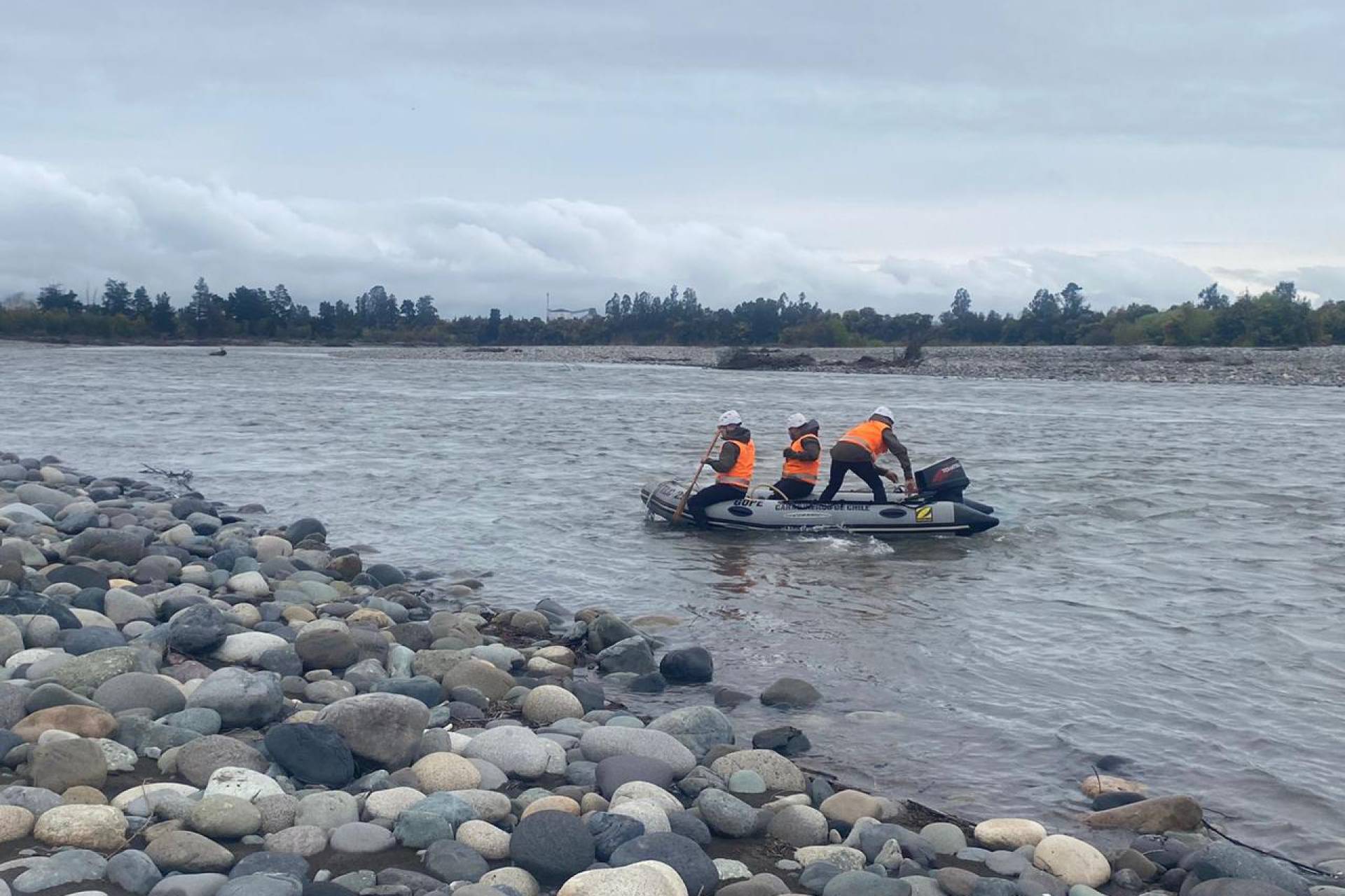 Cuarta jornada de búsqueda de Esteban Gainza Riveros, desaparecido tras salir a pescar en el río Ñuble.