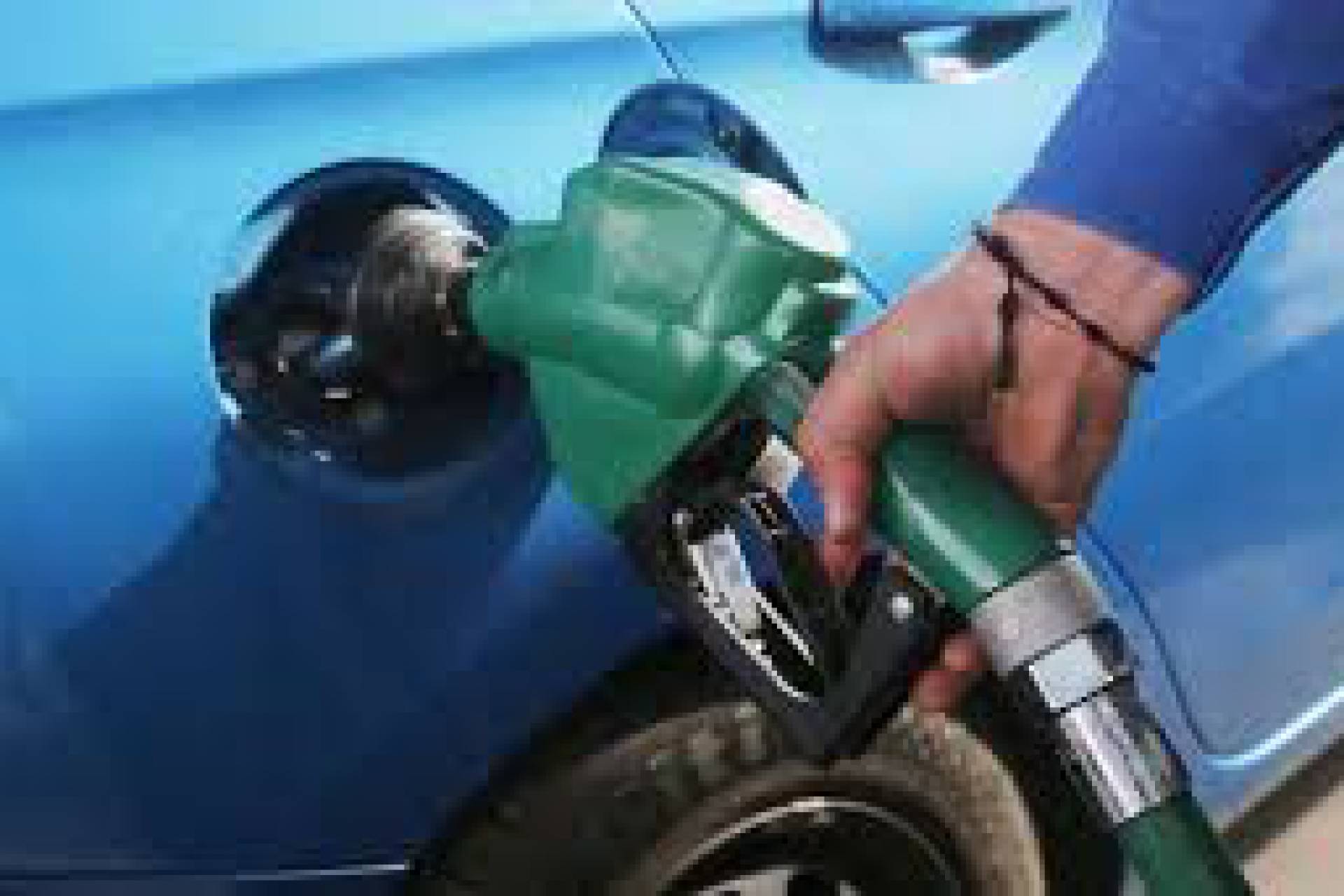 Empresa Nacional del Petróleo anuncia bajas en los precios de las gasolinas, diésel y kerosene