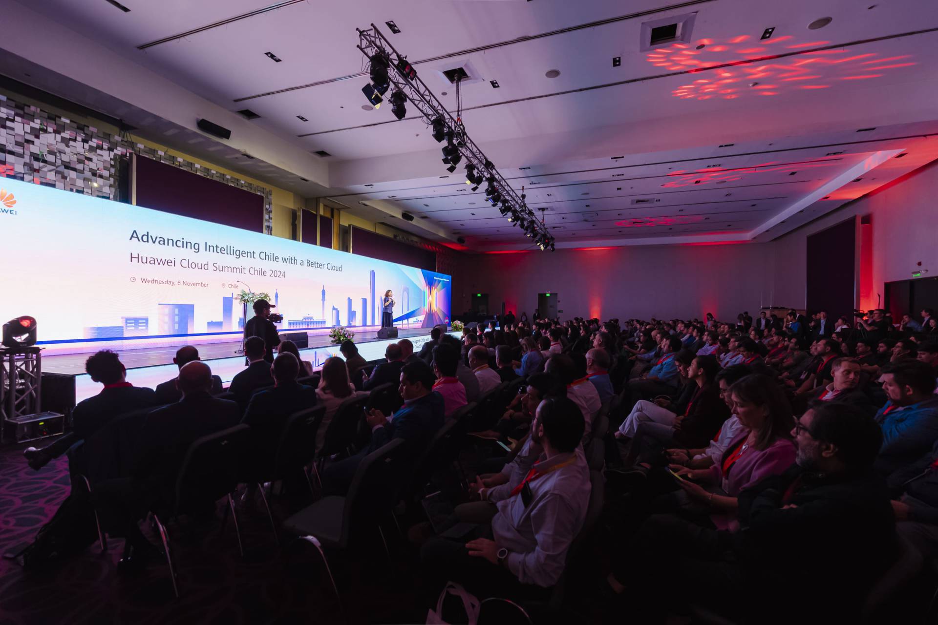 Huawei Cloud se compromete a acelerar digitalización industrial en Chile y anota crecimiento del 300% desde 2022