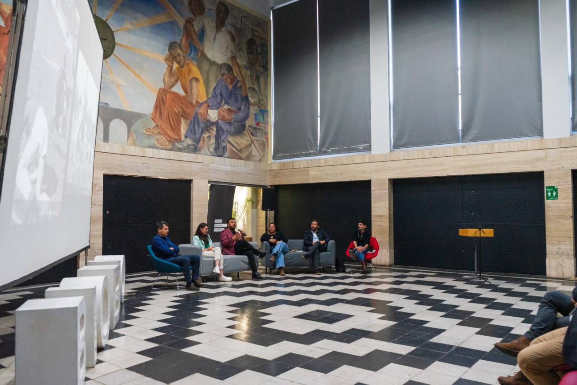 Biobío se reencontró con su historia ferroviaria en conversatorio impulsado por EFE Trenes de Chile y Centro Cultural La Moneda