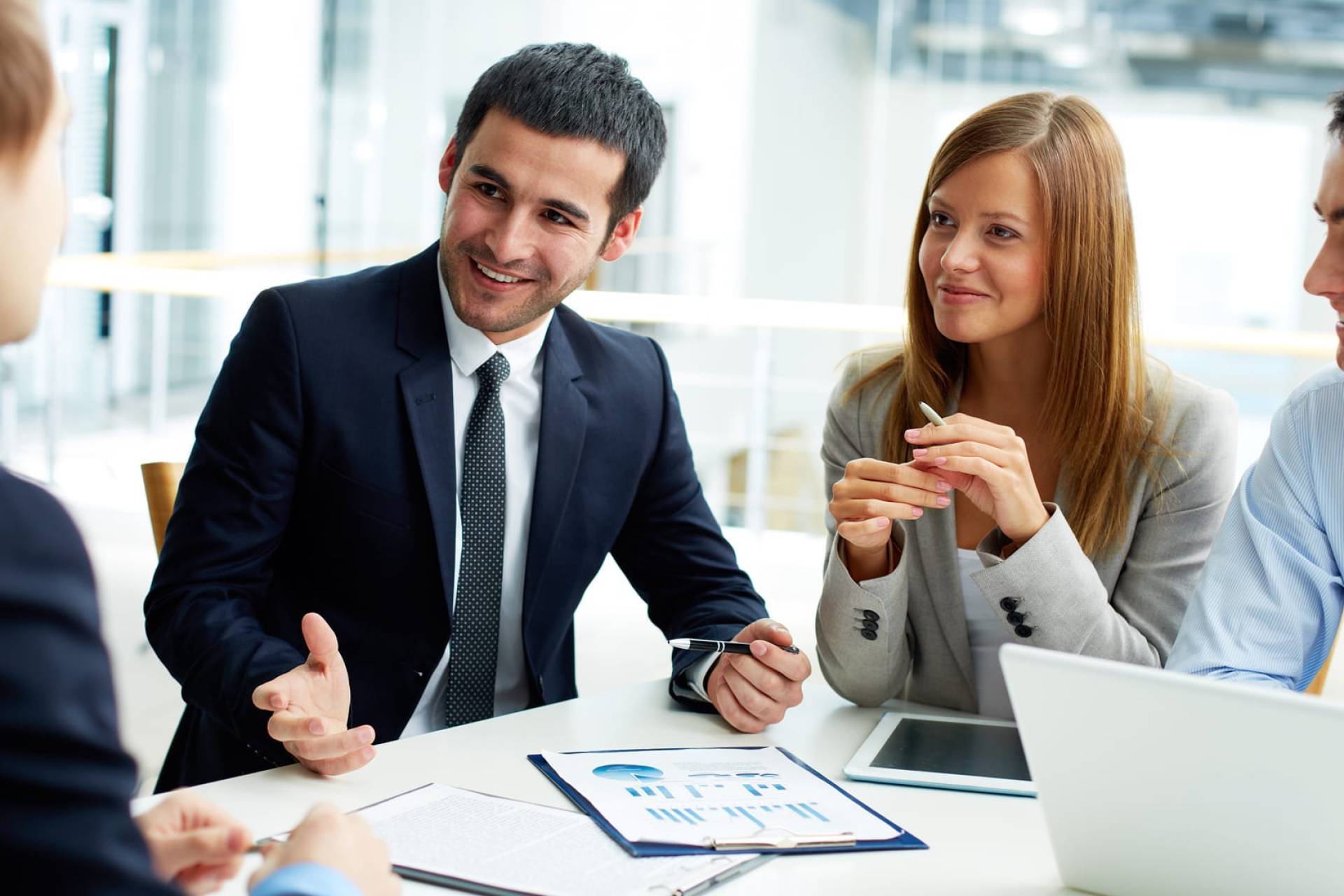 Las ventajas de dominar el inglés y ser un profesional bilingüe en el mundo laboral