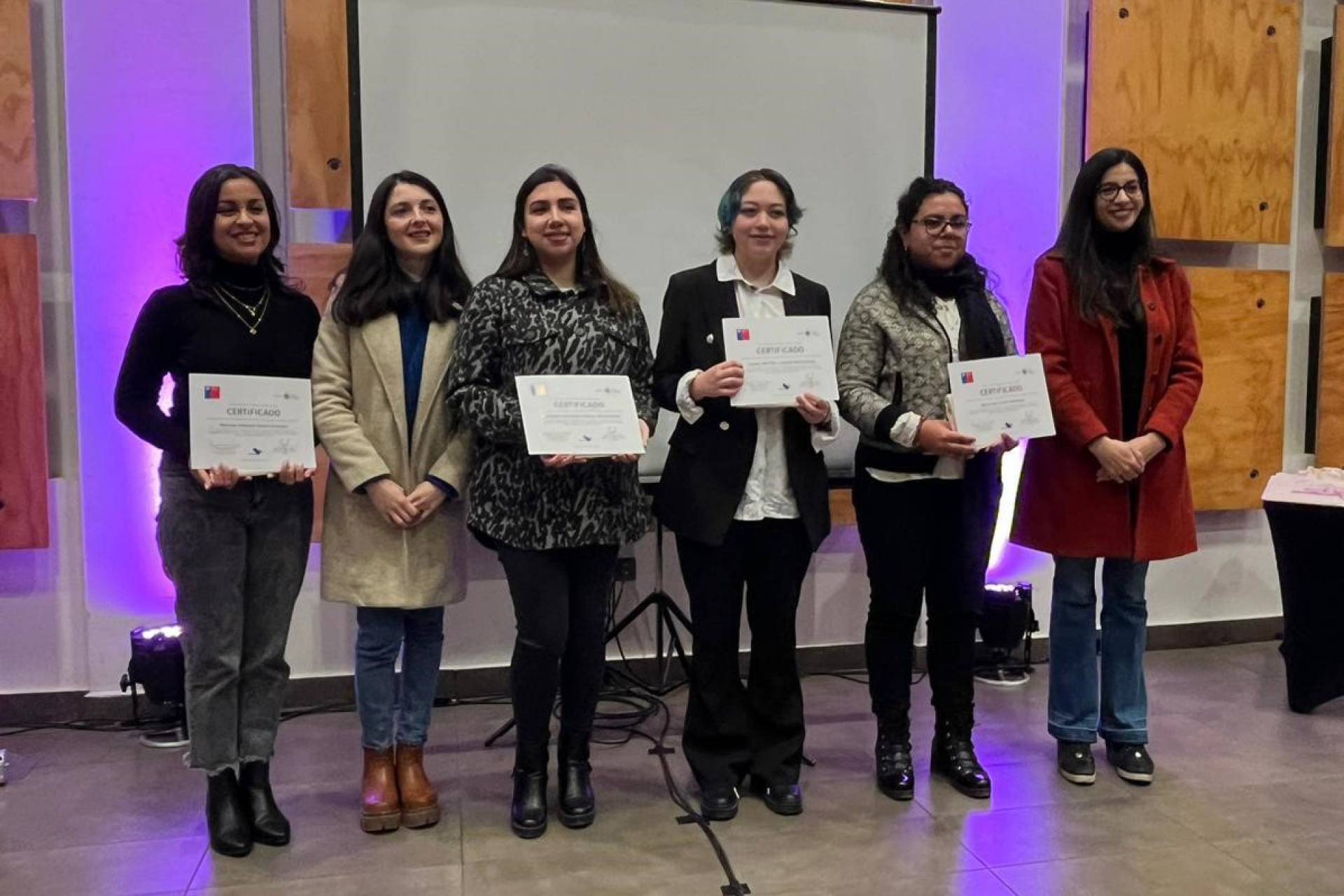 SernamEG lanza convocatoria para un innovador programa de formación anual en liderazgo y participación