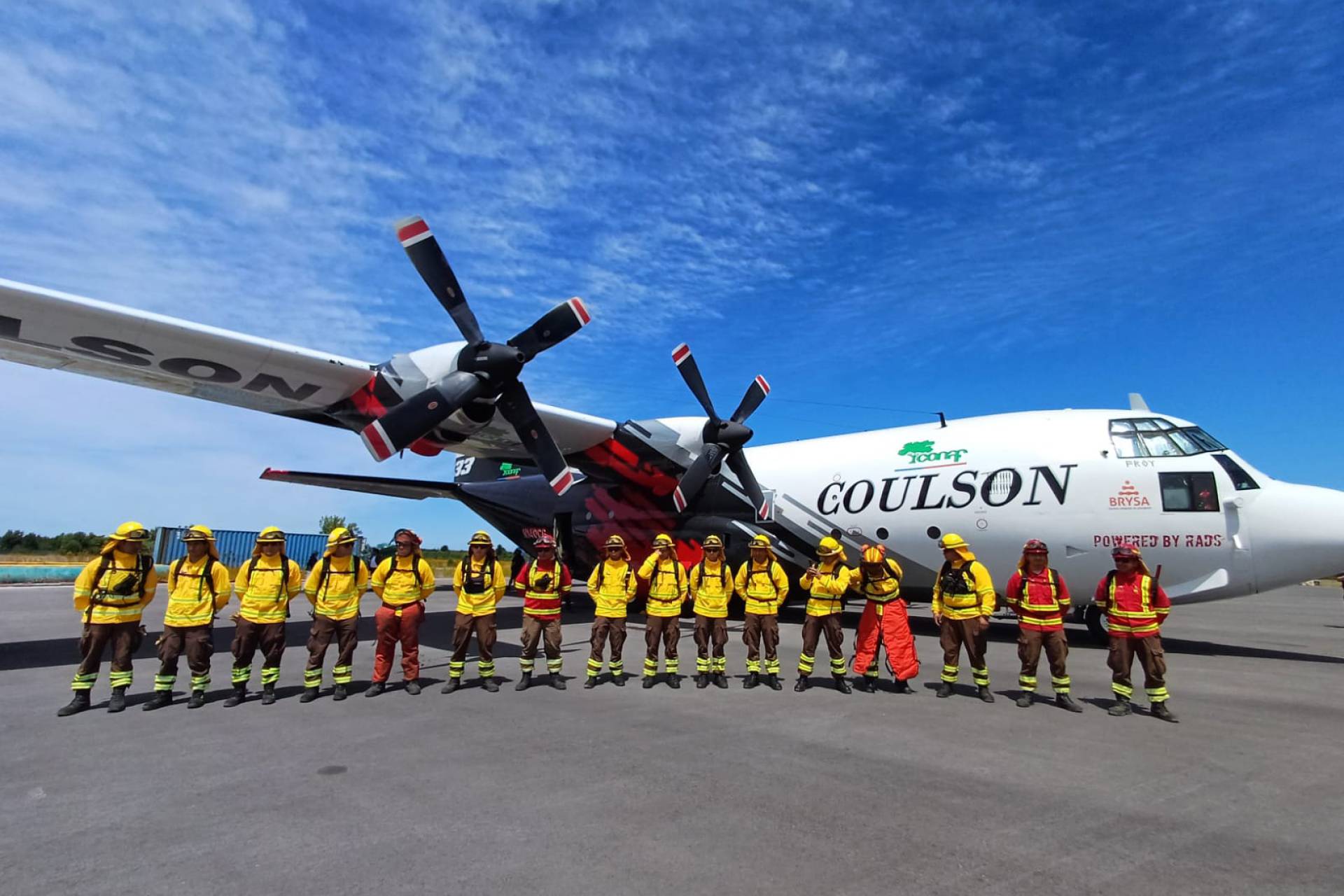Gobierno recibe avión Hércules C-130 de gran capacidad y velocidad para combatir los incendios forestales