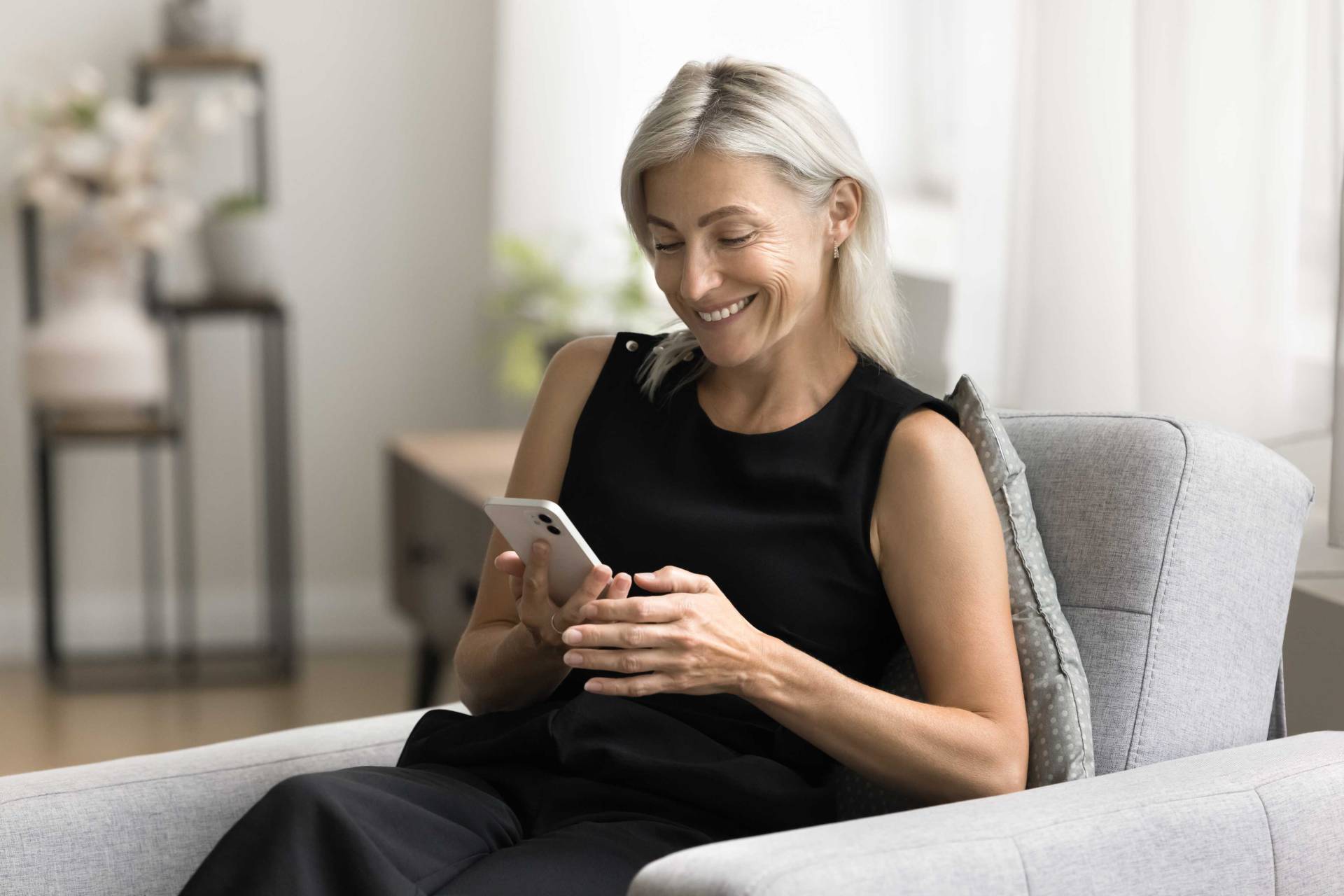 Entel recibe más de 120 postulaciones al Fondo 55+ para inclusión digital de personas mayores