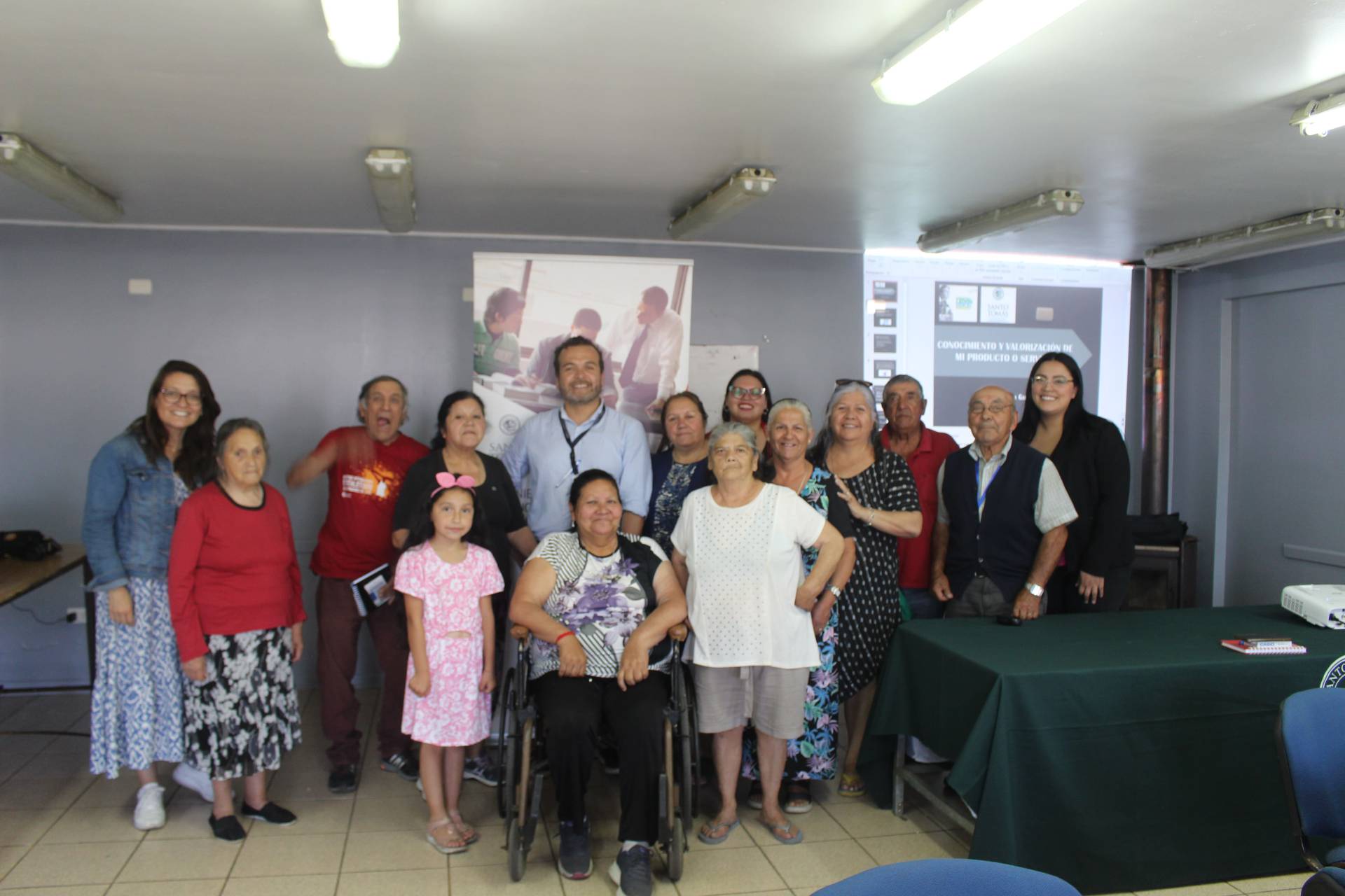 Santo Tomás Chillán impulsa el emprendimiento en la población Vicente Pérez Rosales