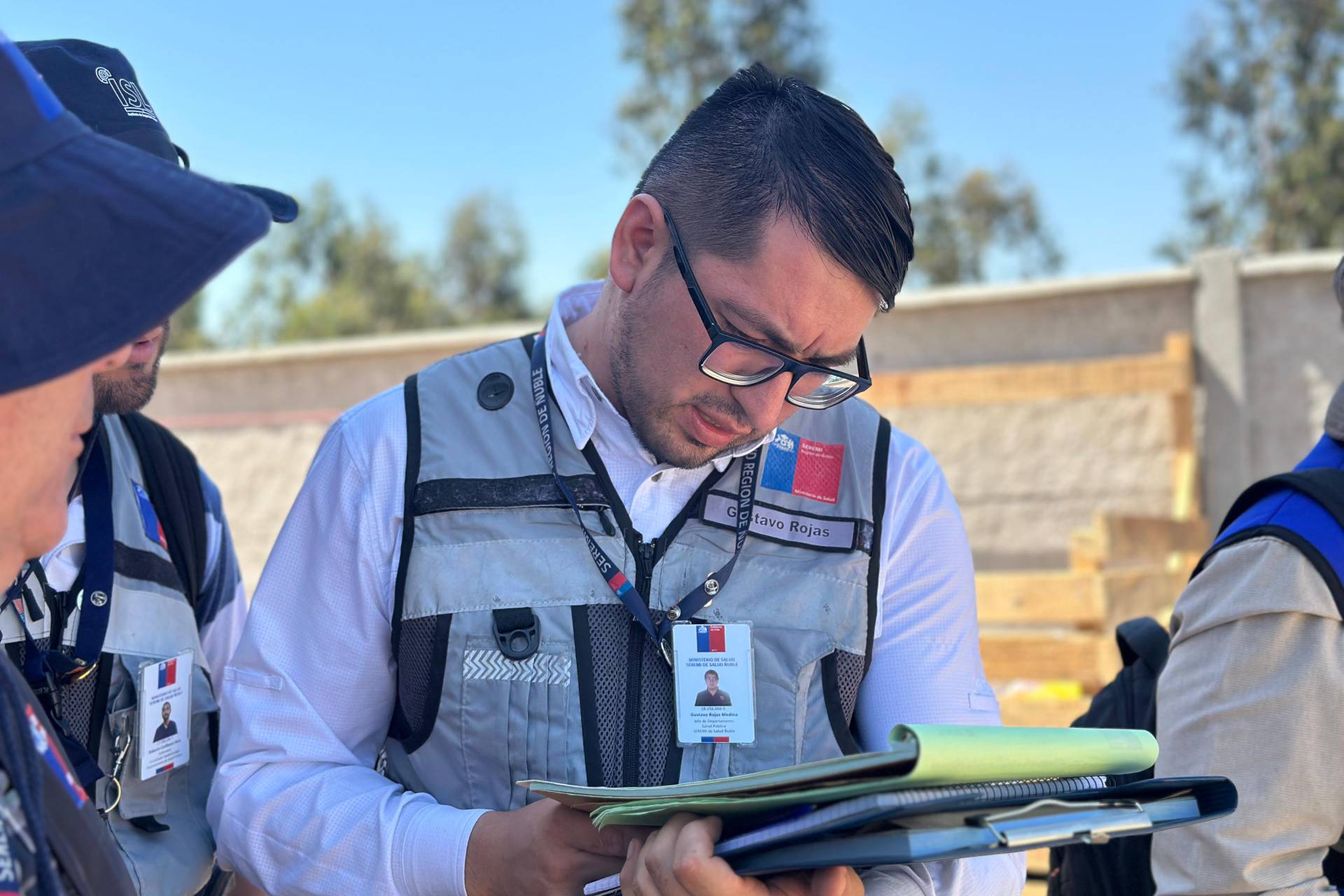 Operativo conjunto clausura campamento clandestino en San Nicolás por graves irregularidades.