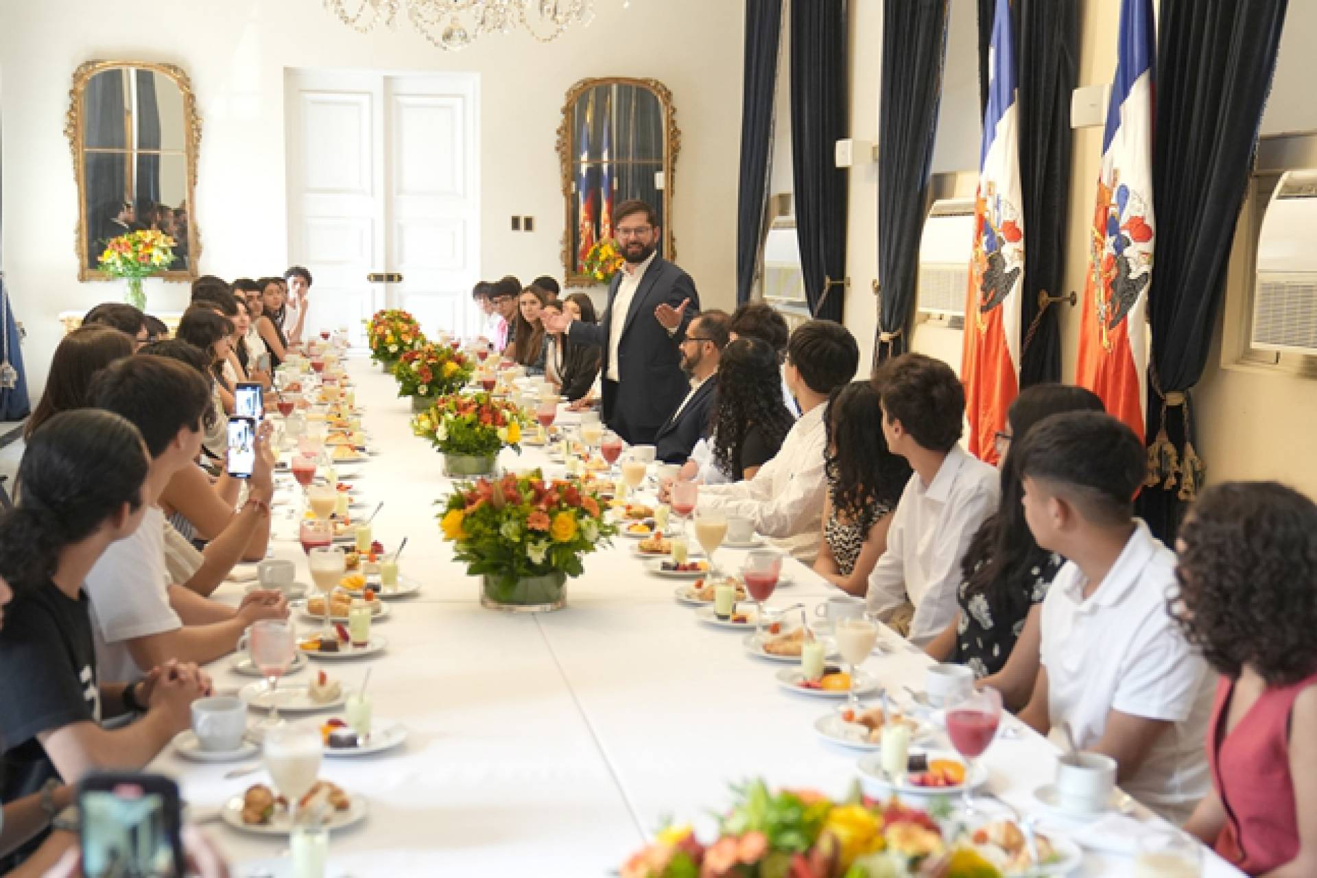 Estudiantes de Ñuble destacan en la PAES y reciben reconocimiento presidencial en La Moneda