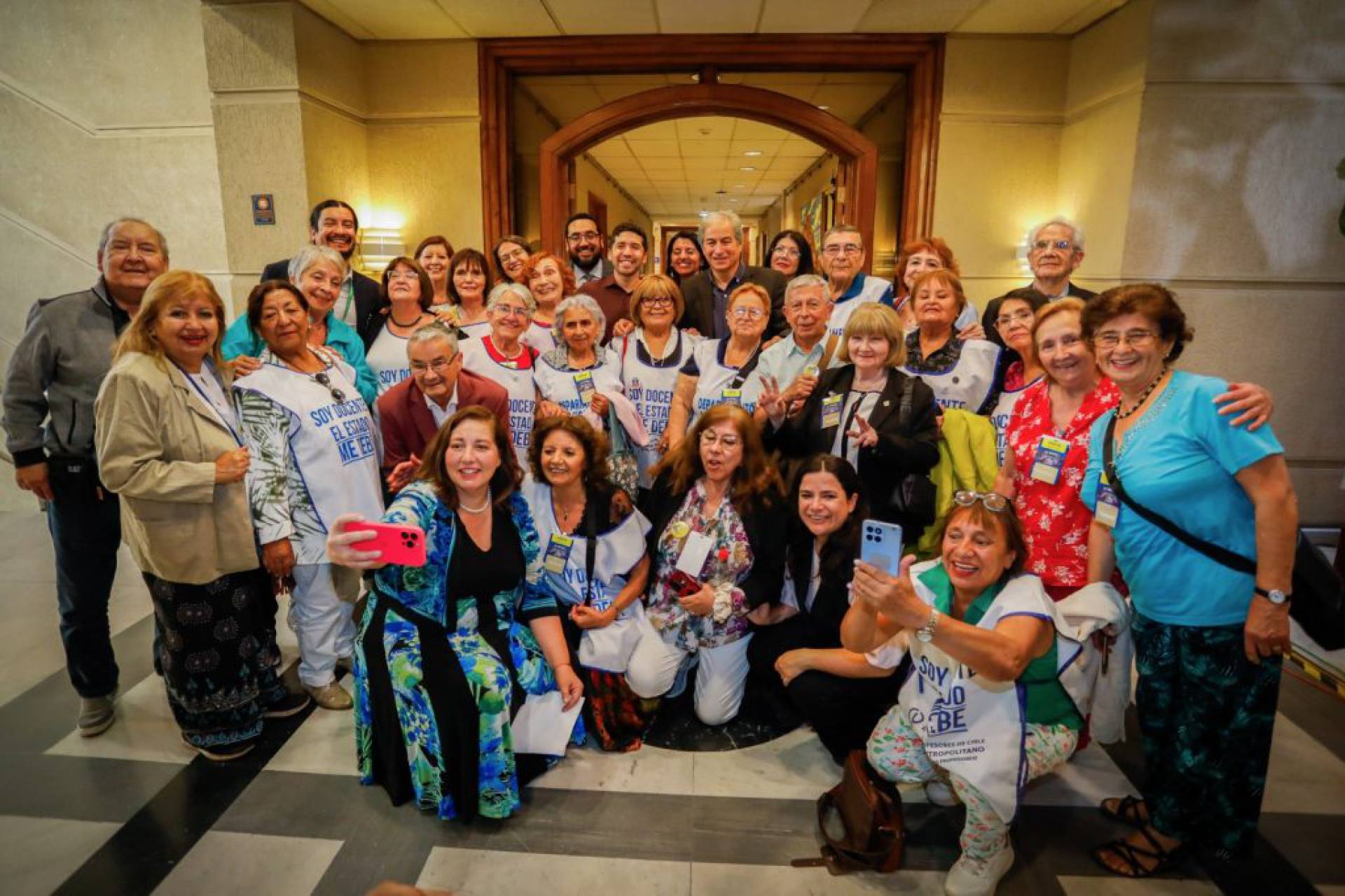 Congreso aprueba ley que soluciona la deuda histórica docente tras cuatro décadas de espera