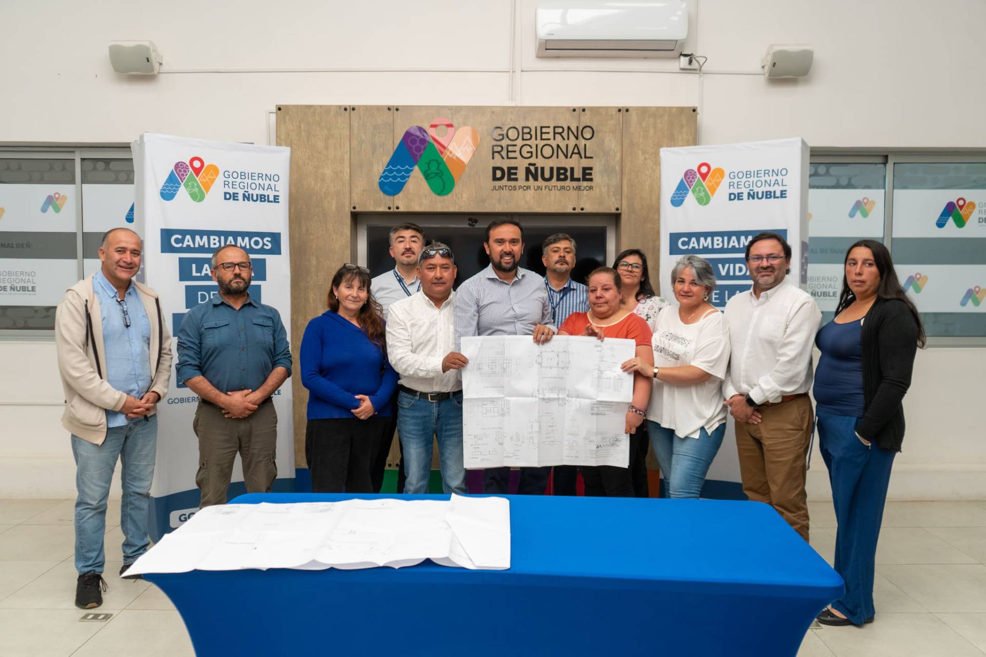 Gestión del Gobierno Regional de Ñuble permite conexión de agua potable para 84 familias de Lomas de Puyaral en San Nicolás.
