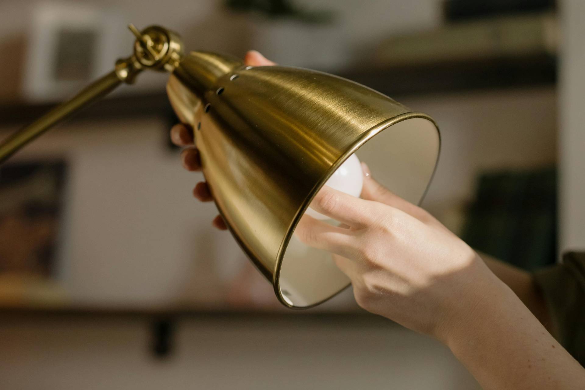 Cinco hábitos de consumo eléctrico responsable