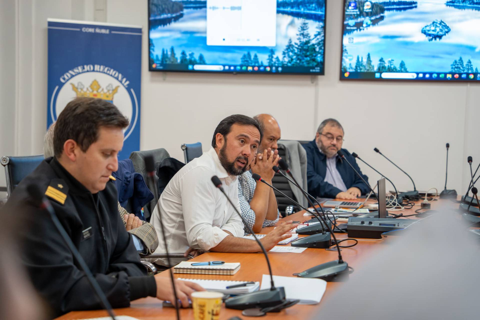 Gobernador de Ñuble anuncia estudio para proteger la biodiversidad costera de Cobquecura