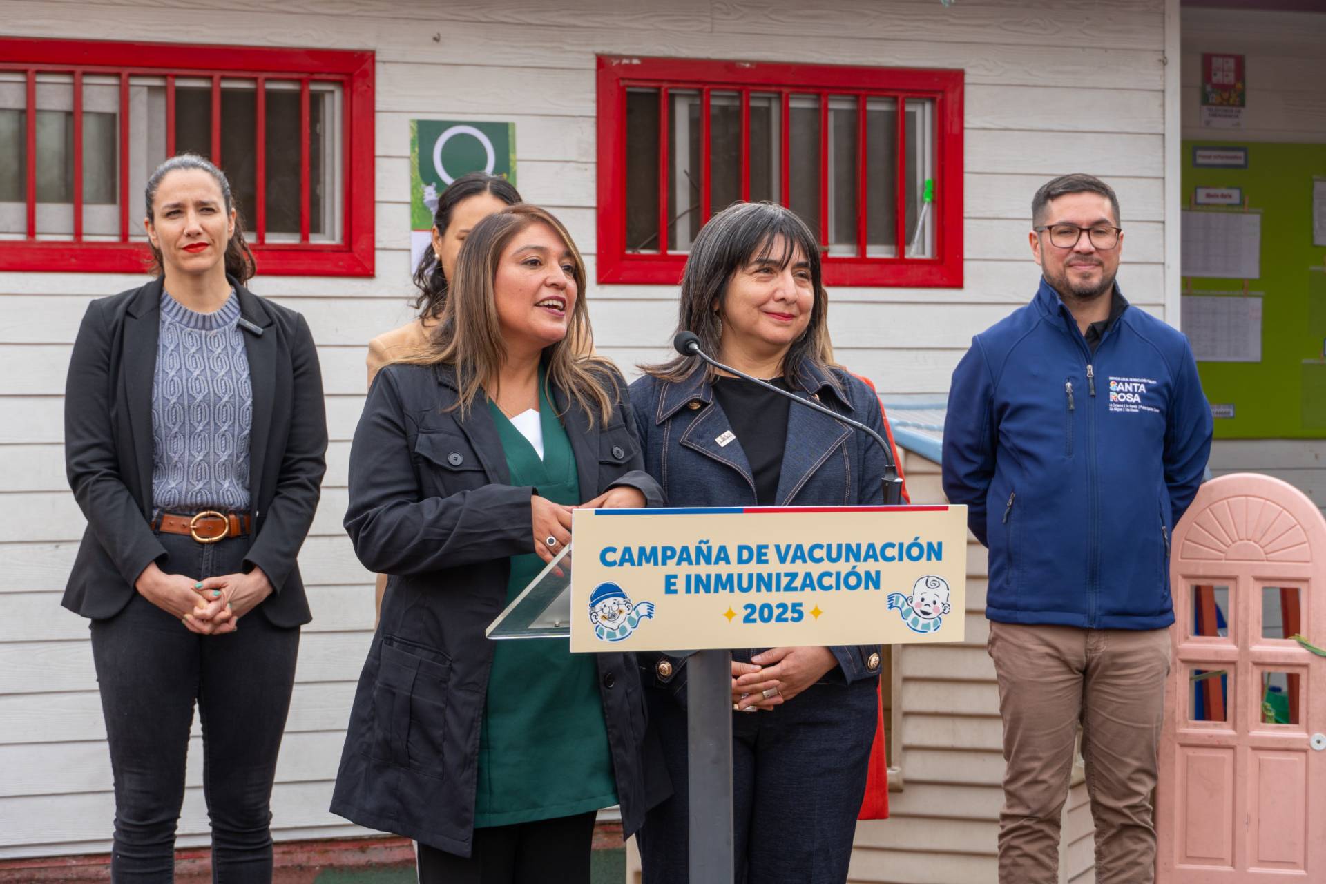 Autoridades refuerzan llamado a la vacunación infantil para enfrentar el invierno