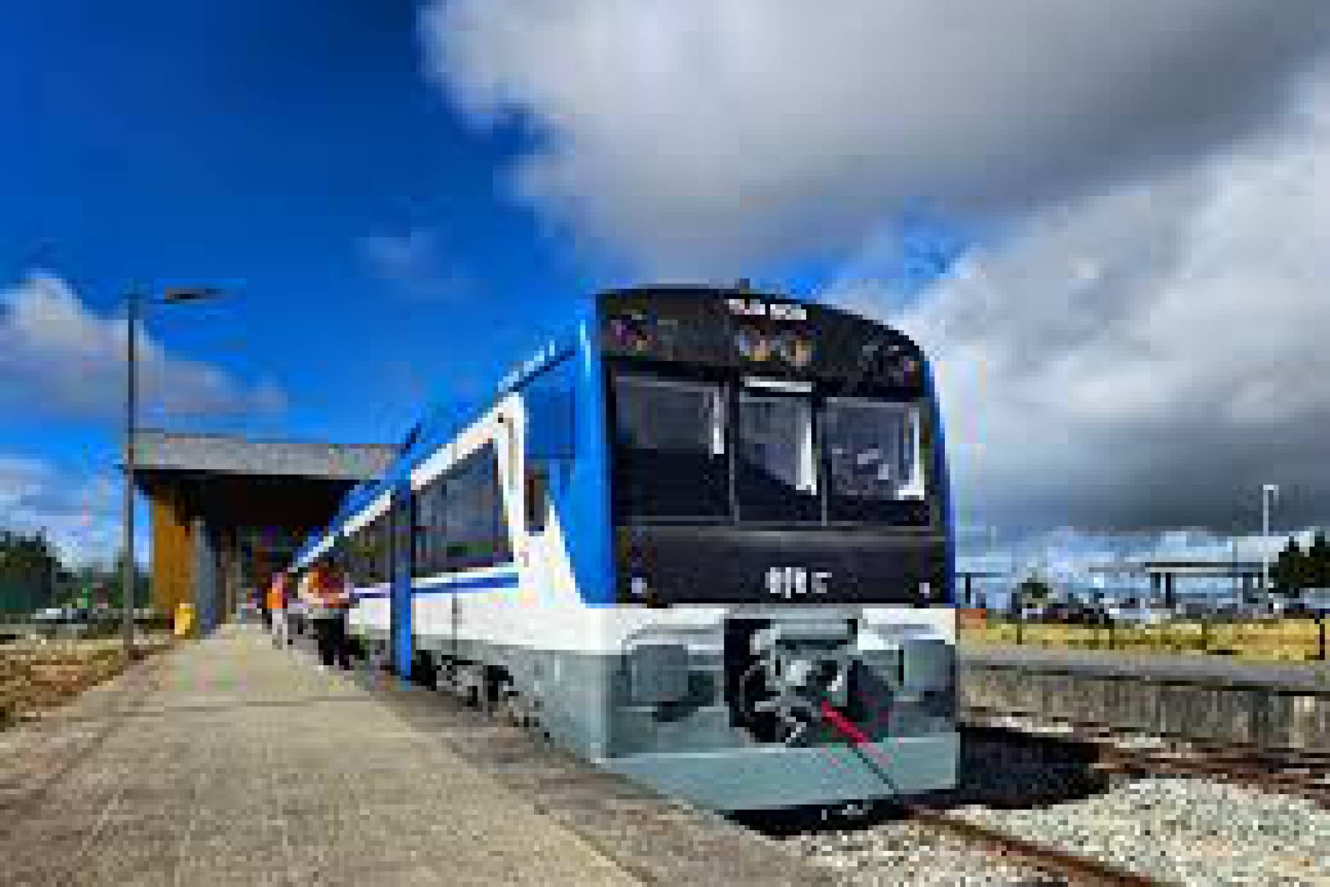 Nuevo tren entre Llanquihue y Puerto Montt suma miles de pasajeros en sus viajes demostrativos