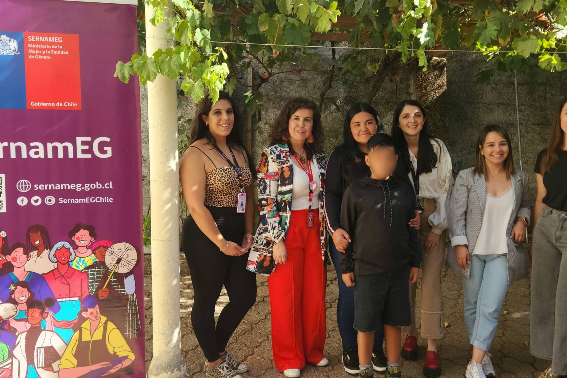 Chillaneja del Programa Mujeres Jefas de Hogar de SernamEG es una de las beneficiadas a nivel nacional con la beca STEM