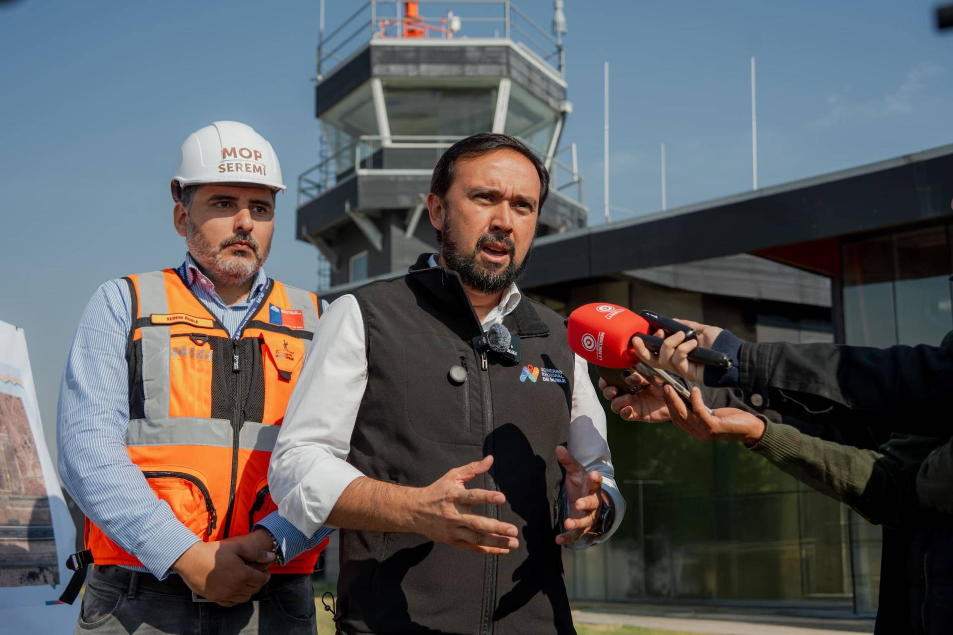 Ñuble da nuevo paso hacia conectividad aérea: autoridades proyectan uso turístico del aeródromo Bernardo O’Higgins