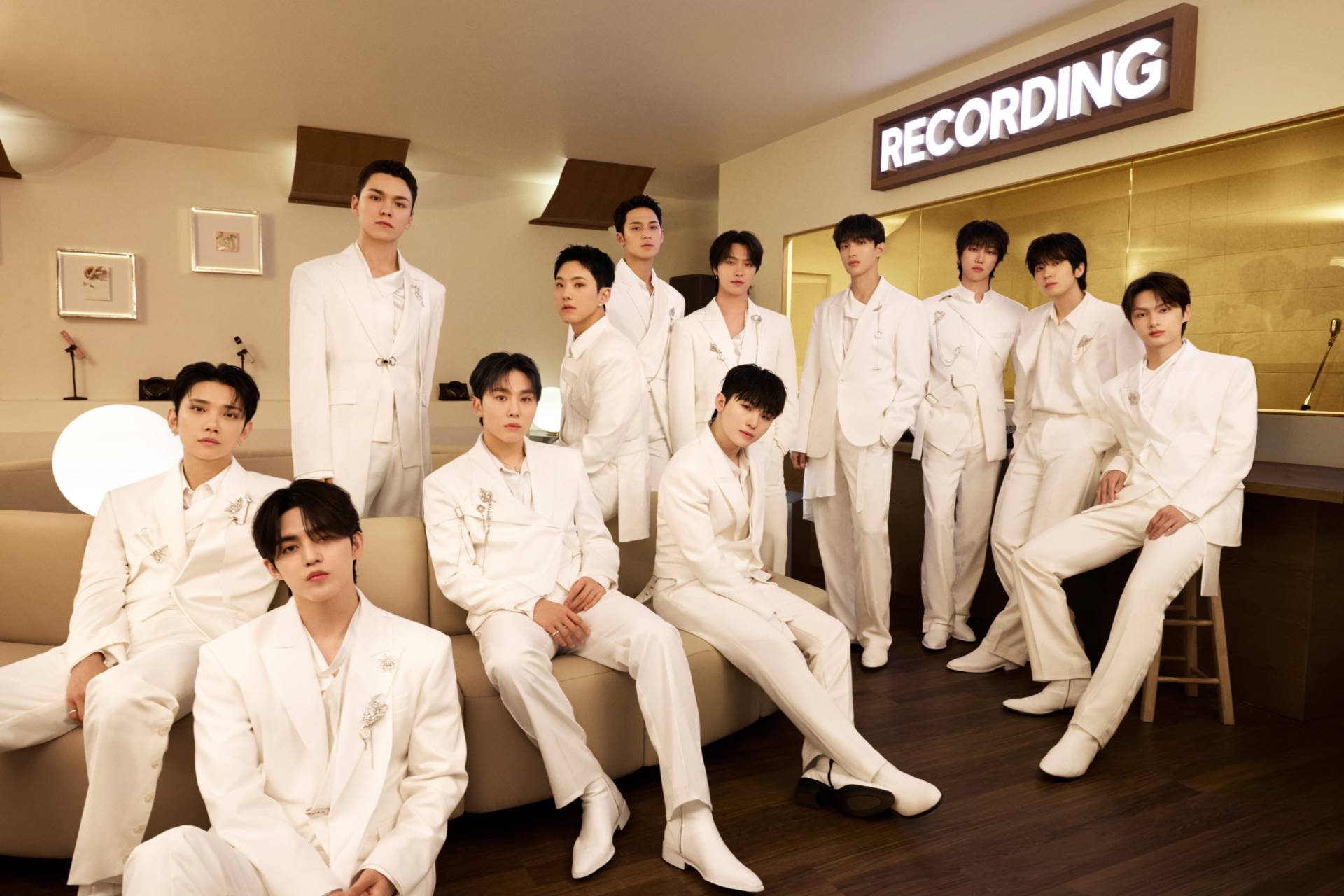 Del K-pop al fútbol americano: Airbnb presenta su nueva era con experiencias exclusivas junto a celebridades