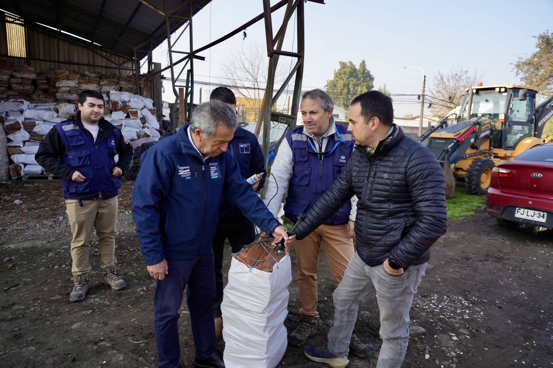 Autoridades refuerzan fiscalización a leñerías en Chillán en el marco de la Gestión de Episodios Críticos 2025