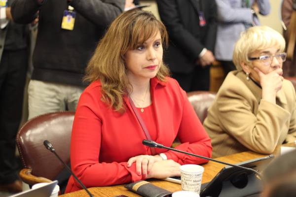 Arista política del caso bielorruso involucra a senadora Loreto Carvajal y genera nueva investigación por posible intervención en nombramientos