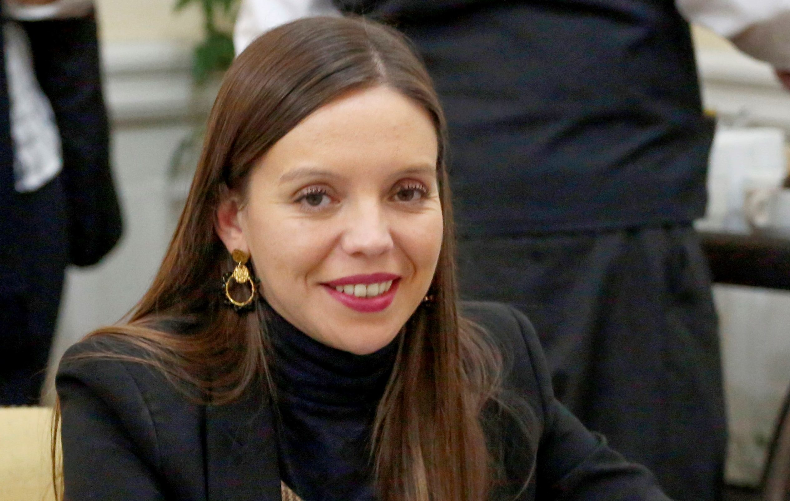 Contraloría General de la República investiga denuncia contra madre de diputada Camila Flores por uso irregular de licencias médicas