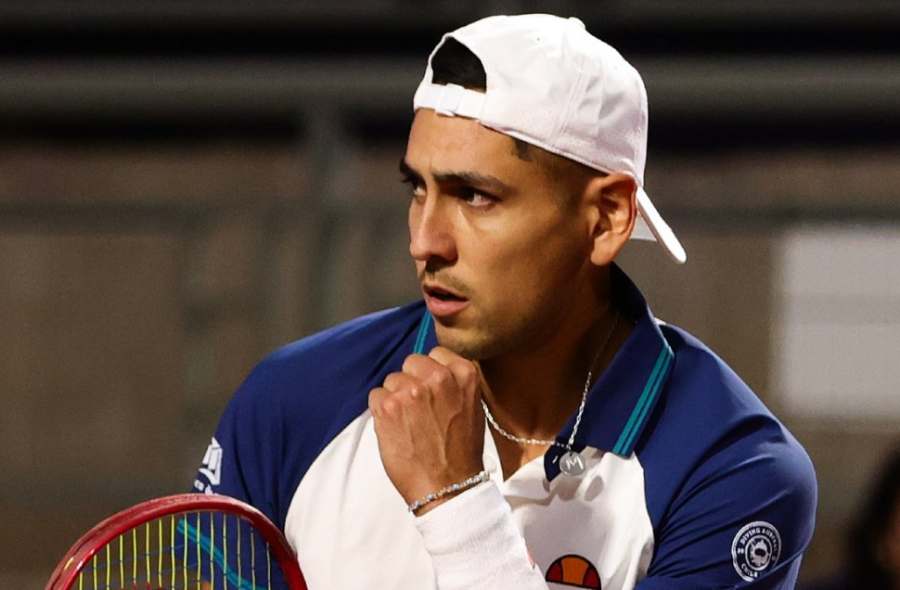 Alejandro Tabilo avanza a cuartos de final del ATP 250 de Bastad tras vencer a Lautaro Midón en un partido reñido: confirma su estatus como tercer favorito