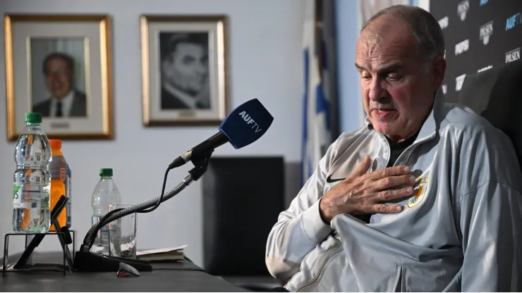 Eduardo Ache destaca el noble gesto de Bielsa al priorizar el bienestar del fútbol uruguayo sobre lo económico