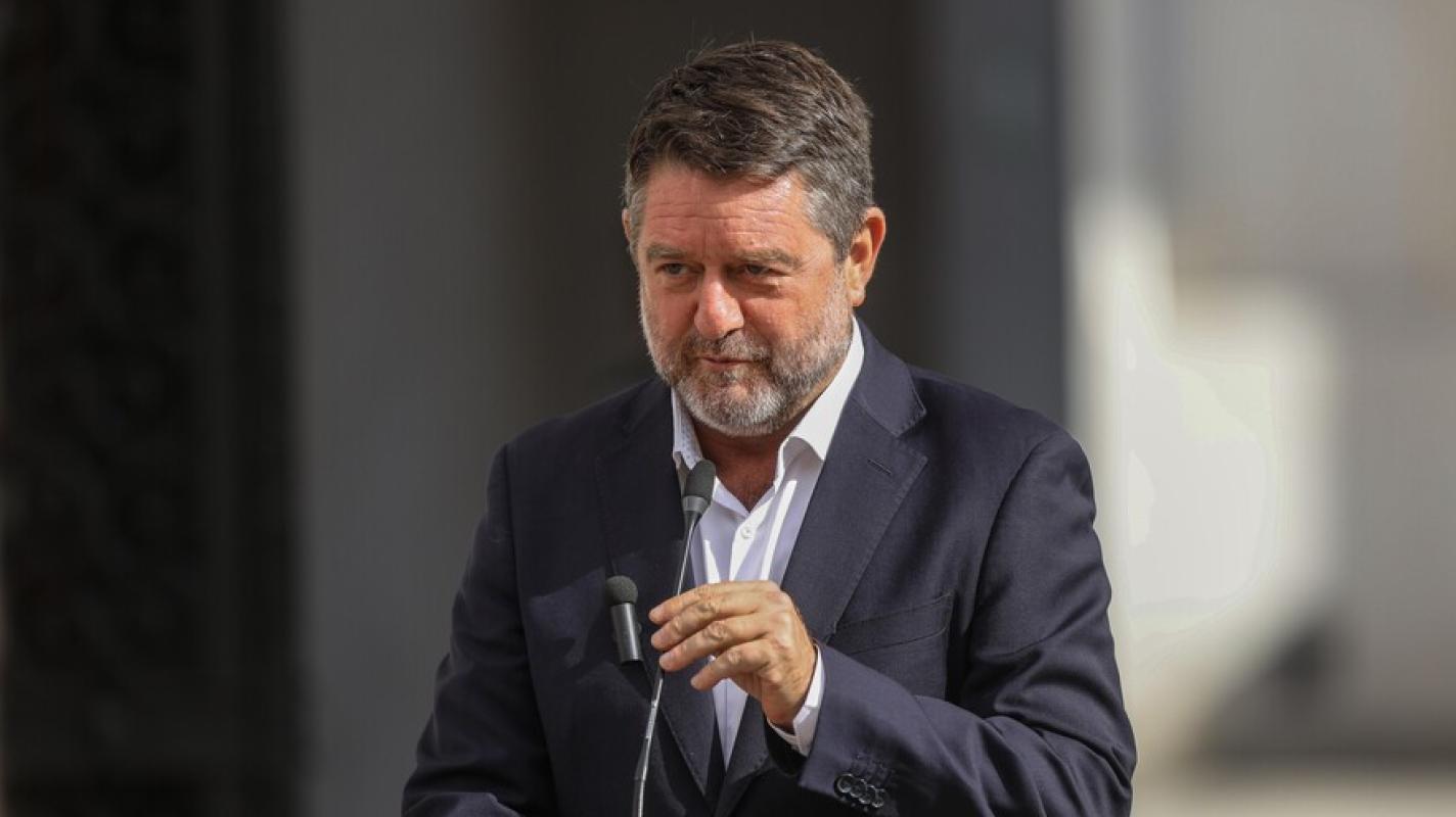 Gobernador Claudio Orrego es imputado en investigación del caso ProCultura por irregularidades en recursos públicos